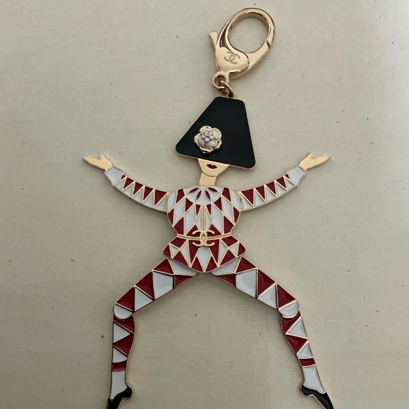 STUNNING 100% AUTHENTIC CHANEL LIMITED EDITION HOLIDAY HARLEQUIN BAG CHARM - Picture 3 of 16